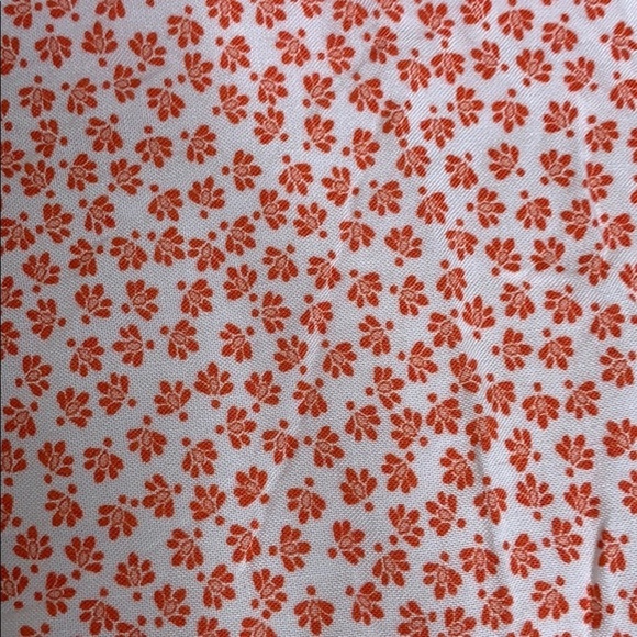 H&M Floral Flutter Sleeve Blouse size 14 - Picture 3 of 6